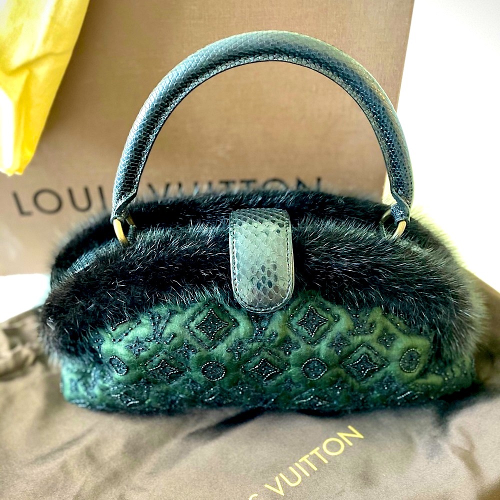 Louis Vuitton Mousseline Demi Lune